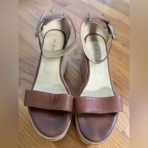 M Gemi Platform sandals size 36